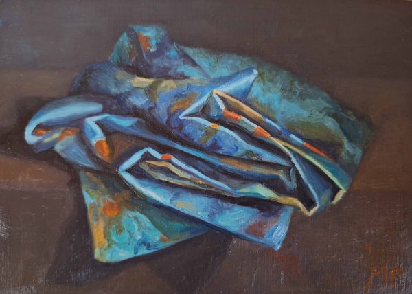 Blauw zijde, gevouwen