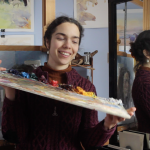 Kunstenaar Anna Maria Vargiu met schilderpalet