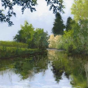 Verandering in de lucht is een sfeervol landschap van water en bomen geschilderd door kunstenaar Marein Konijn