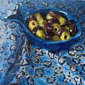 Olijven in het blauw is een stilleven van olijven geschilderd door kunstenaar Anna Maria Vargiu
